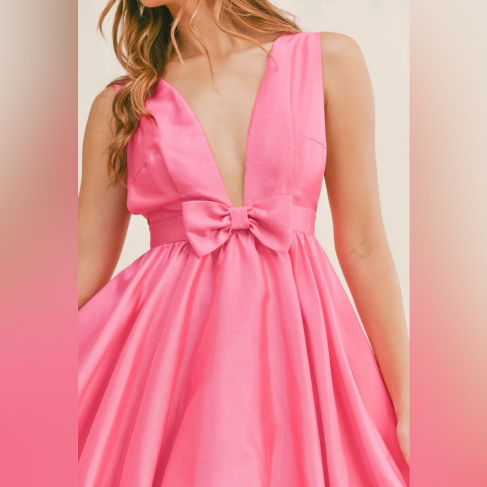 Mable Elegant Pink Sleeveless Dress - Picture 6 of 8